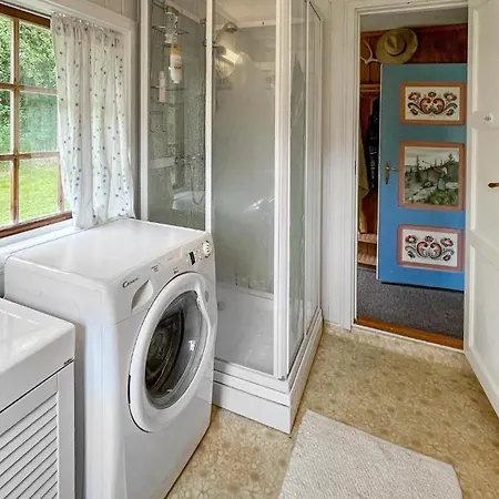 3 Bedroom Beautiful In Vik I Sogn Feriehus Stadheim